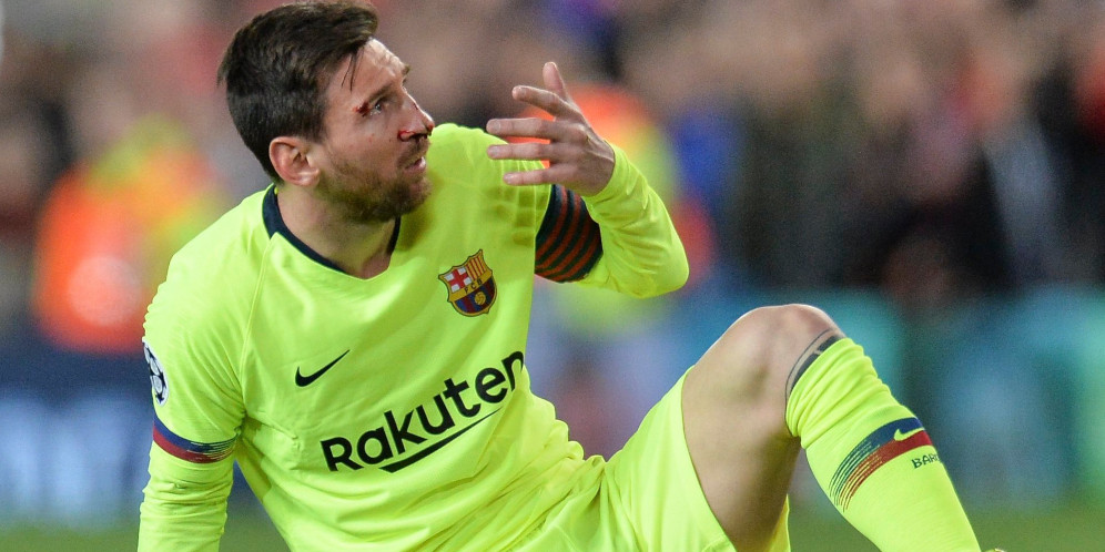 Bela Diri Smalling Usai 'Hajar' Messi thumbnail